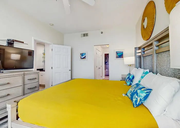 Holiday home Gulf-front W Great Balcony Ocean View Ac & Shared Pools Hot Tubs & Gym
